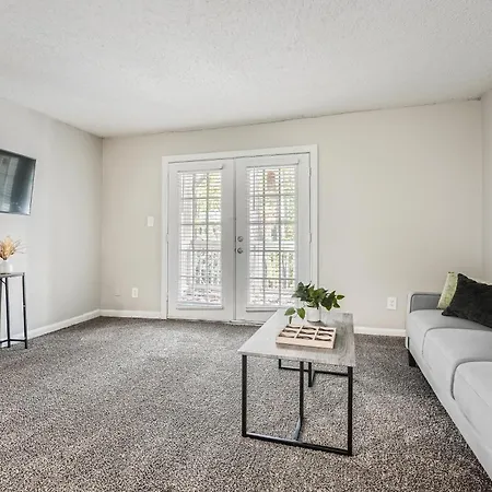 Crest At East Cobb 1830B Comfort Spacious 2Bd 2Bt